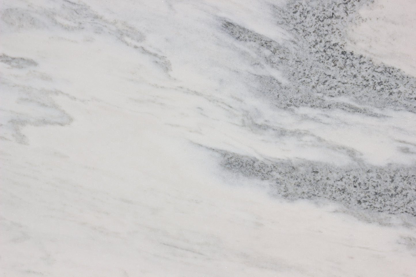 Montclair Danby - Lot 1562 - 3CM - 126x75