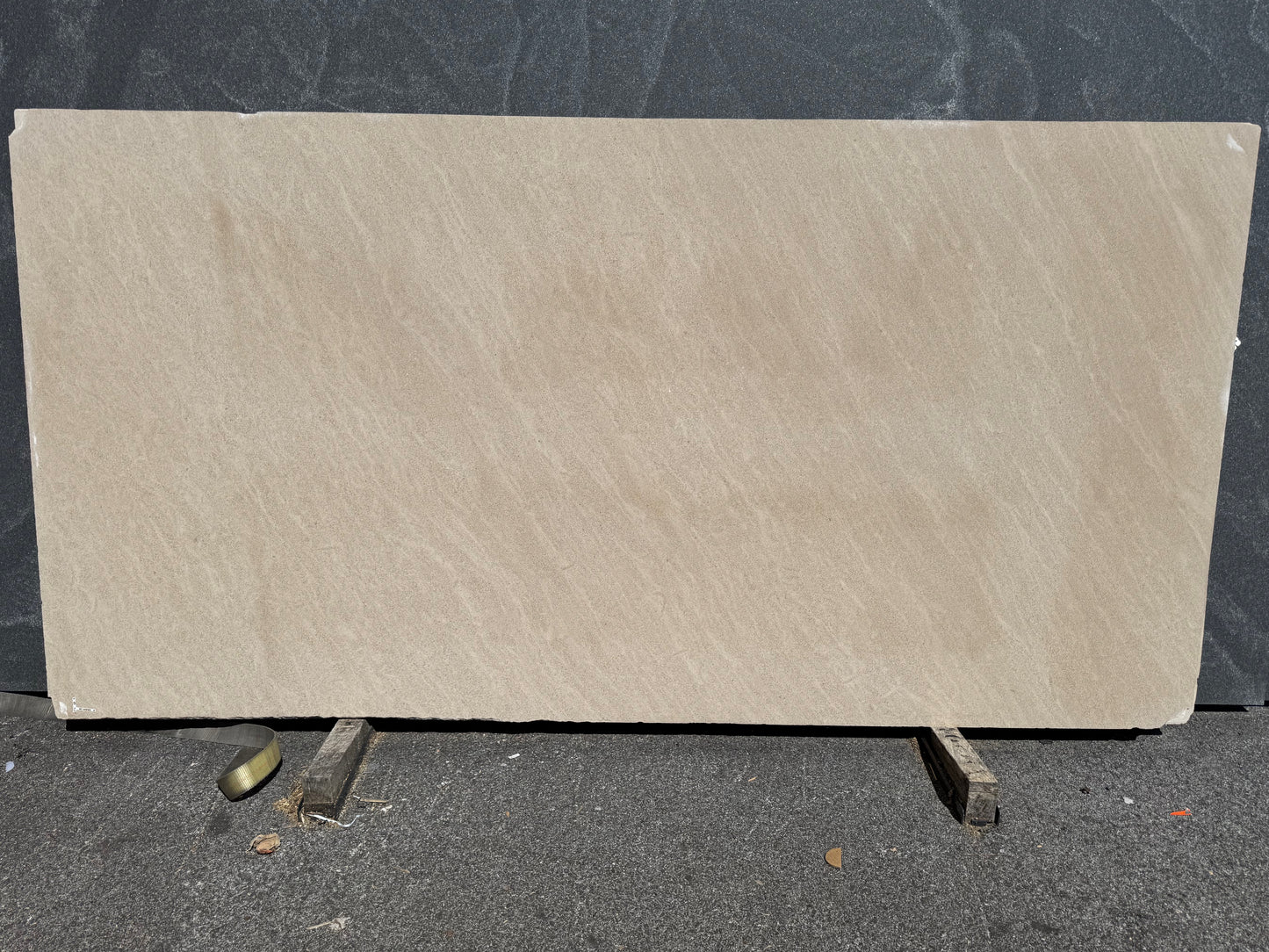 Indiana Buff Limestone - Lot 1466 - 3CM Honed - 102x53
