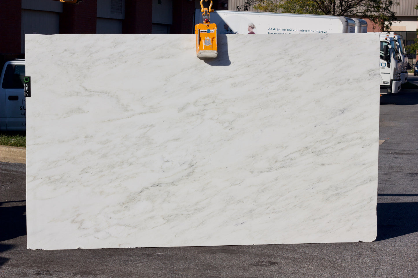 Olympian Pearl - Lot 1384 - 125x75