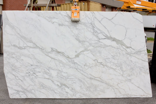Calacatta - Lot 1482 - 3CM Honed - 119x71