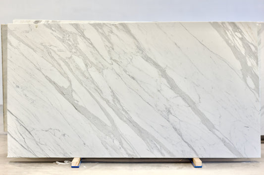 Calacatta - Lot 1605 - 3CM  - 129x68