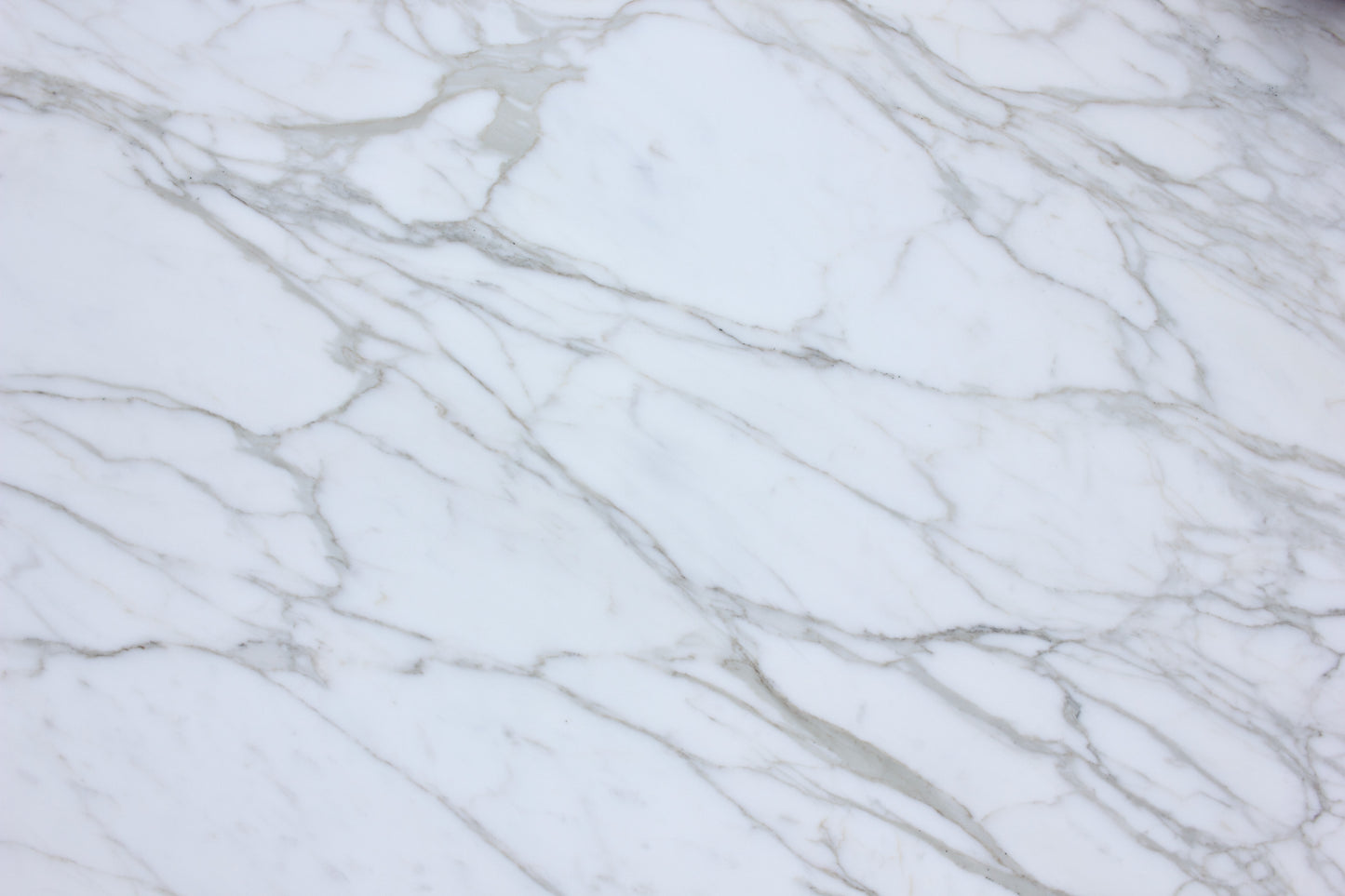 Calacatta - Lot 1511 - 2CM Honed - 123x74