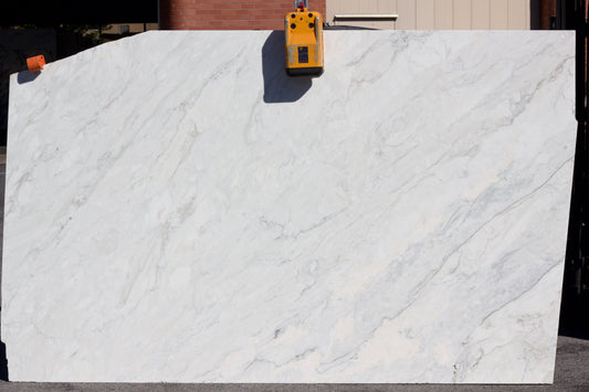 Calacatta Cremo - Lot 1418 - 3CM Polished - 124x72