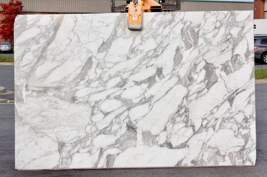 Calacatta Vagli - Lot 1392 - 3CM Honed - 120x78
