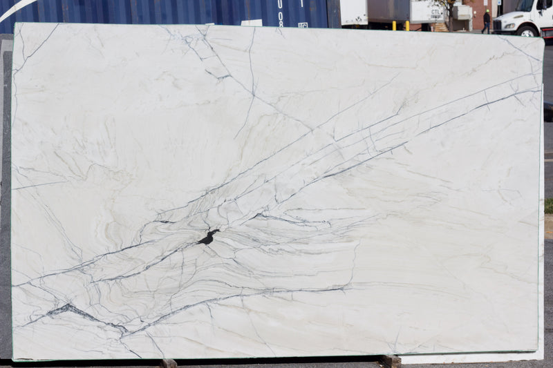 Fantasy Lux - Lot 1541 - 3CM  - 130x79