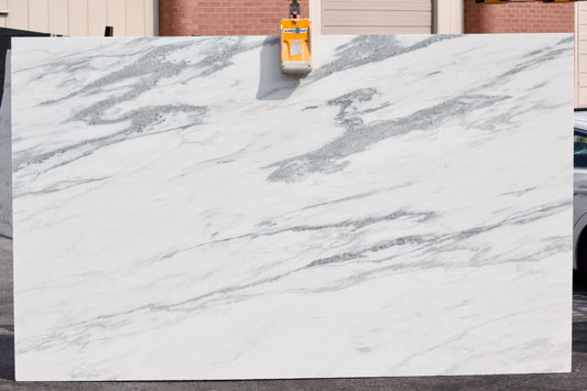 Montclair Danby - Lot 1528 - 3CM  - 123x76