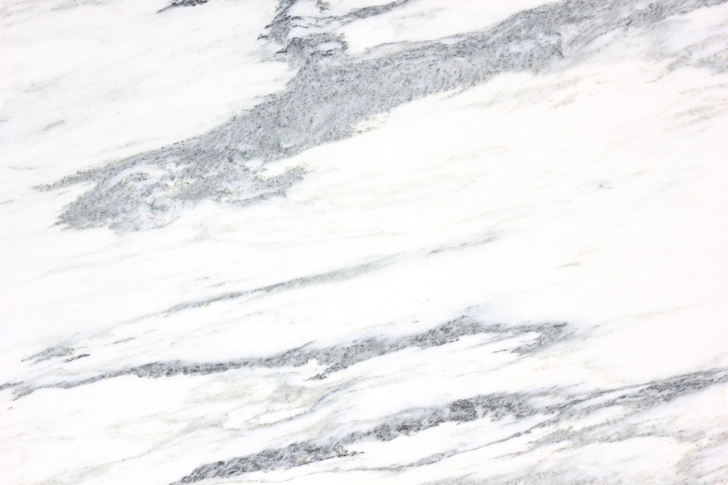 Montclair Danby - Lot 1528 - 3CM  - 123x76