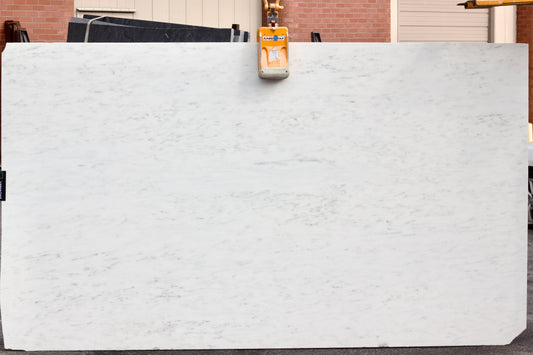 Olympian White Select - Lot 1529 - 3CM  - 123x73