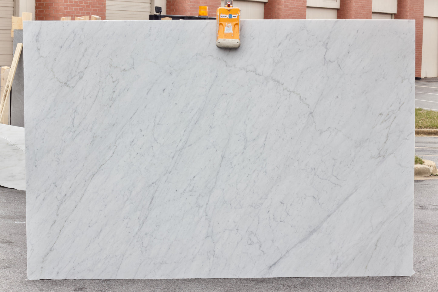 White Carrara - Lot 1340 - 117x78